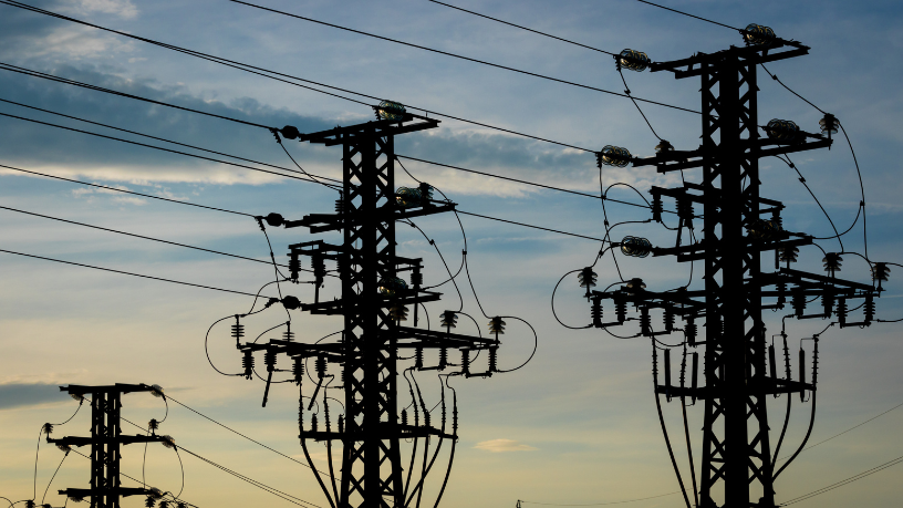 Matheus Vinicius Voigt destaca como a manutenção preventiva em redes elétricas públicas garante segurança e eficiência urbana.