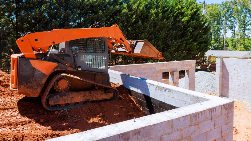 Para Valderci Malagosini Machado, reconhecer problemas de compactação antecipadamente é essencial para evitar recalques e garantir longevidade ao pavimento.