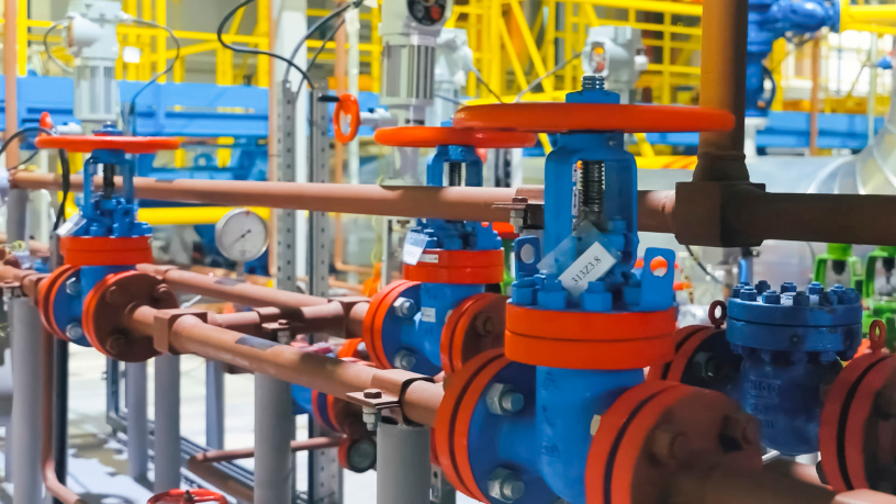 A feira no Turcomenistão colocou os grandes gasodutos no centro das decisões globais, enquanto Paulo Roberto Gomes Fernandes comenta como esses projetos redefinem os fluxos de energia entre Ásia e Europa.