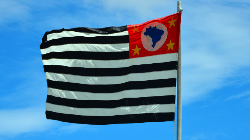 Avenida São João e Ipiranga: o debate sobre telões de LED e o futuro da publicidade urbana em São Paulo